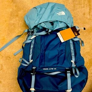 Northface trail lite 65 nwt
